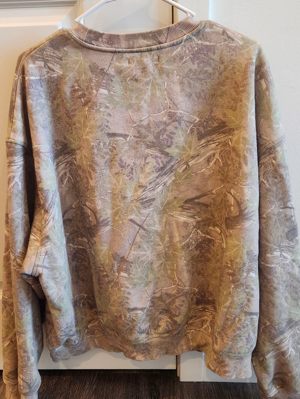 PacSun Camo Crewneck Sweatshirt in Earth Tones - Picture 2 of 4